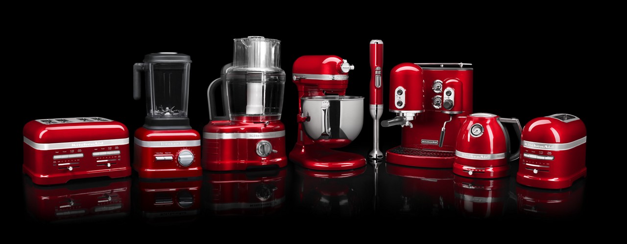 Make a statement with top-performing KitchenAid appliances.